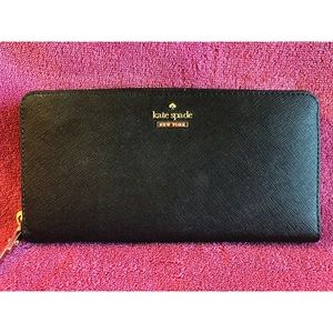 ✨SOLD✨ Kate Spade Large Continental Wallet